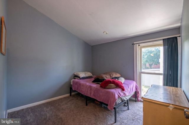 325 S 3RD ST, Hamburg, PA 19526