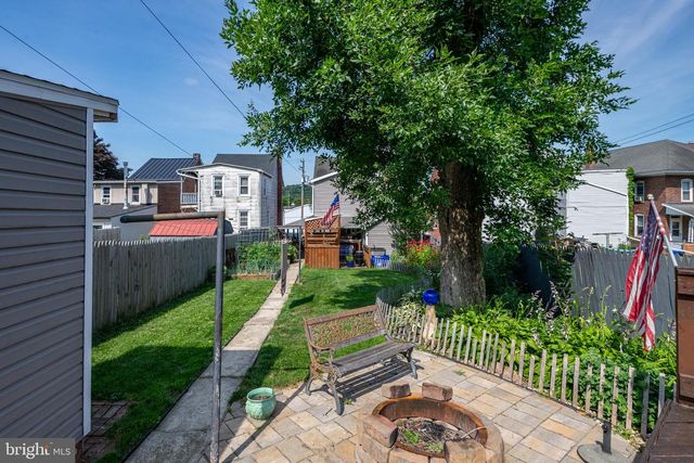 325 S 3RD ST, Hamburg, PA 19526
