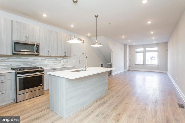 1910 INGERSOLL ST, Philadelphia, PA 19121