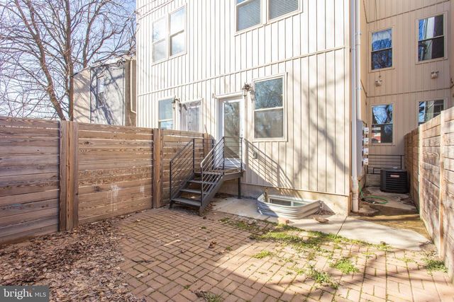 1910 INGERSOLL ST, Philadelphia, PA 19121