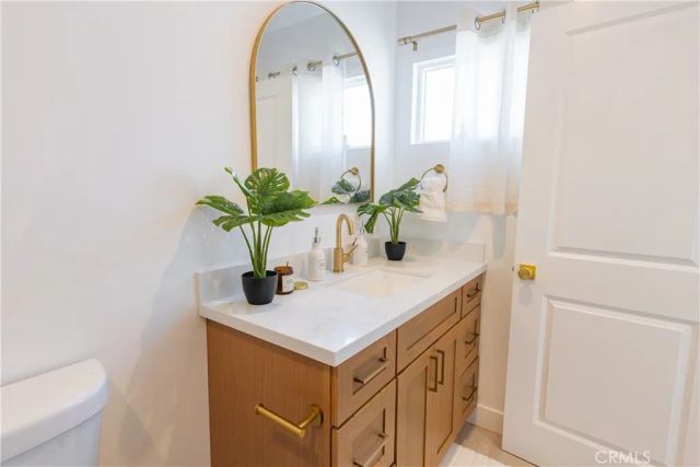 1615 W 67th, Los Angeles, CA 90047