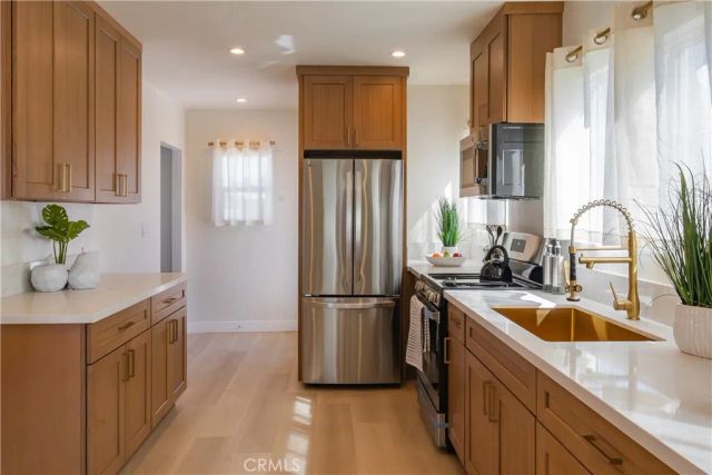 1615 W 67th, Los Angeles, CA 90047