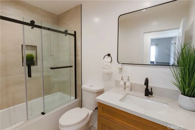 1615 W 67th, Los Angeles, CA 90047