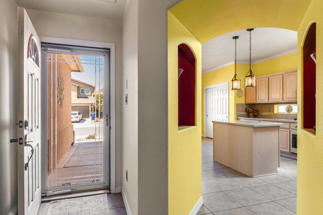 10524 Bilboa Street NW, Albuquerque, NM 87114