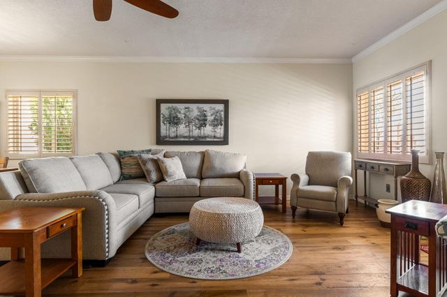 10524 Bilboa Street NW, Albuquerque, NM 87114