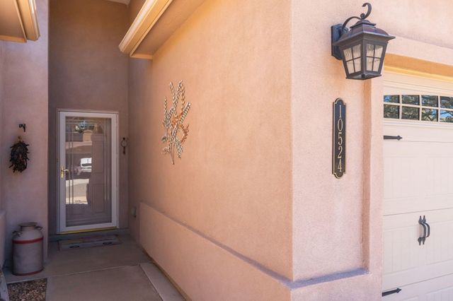 10524 Bilboa Street NW, Albuquerque, NM 87114