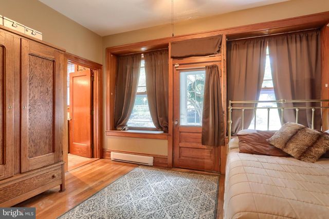 9931 JONESTOWN RD, Grantville, PA 17028