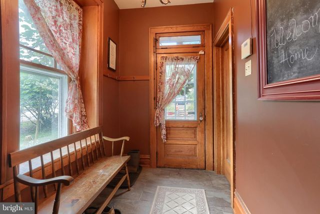 9931 JONESTOWN RD, Grantville, PA 17028