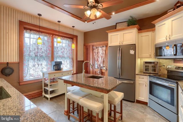 9931 JONESTOWN RD, Grantville, PA 17028