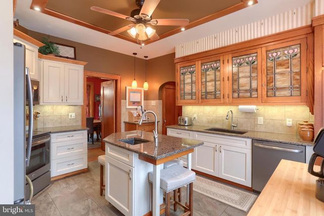 9931 JONESTOWN RD, Grantville, PA 17028