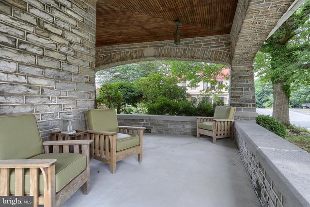 9931 JONESTOWN RD, Grantville, PA 17028