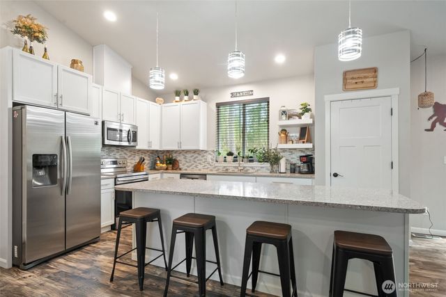 20 E Laurel Park, Union, WA 98592