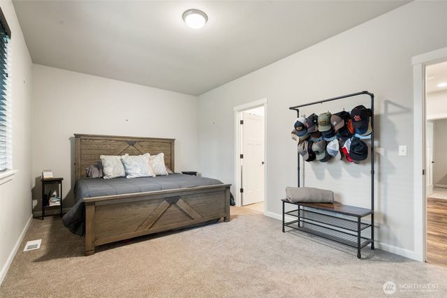 20 E Laurel Park, Union, WA 98592