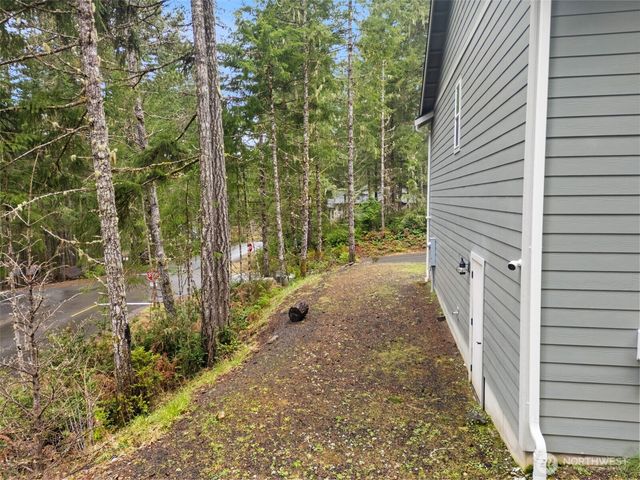 20 E Laurel Park, Union, WA 98592