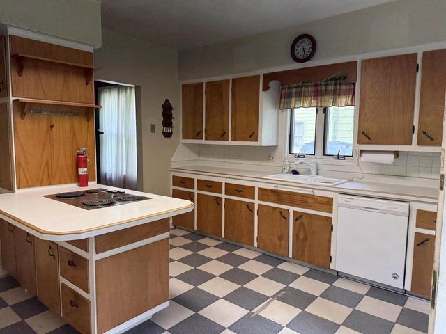 924 Euclid Avenue, Beloit, WI 53511