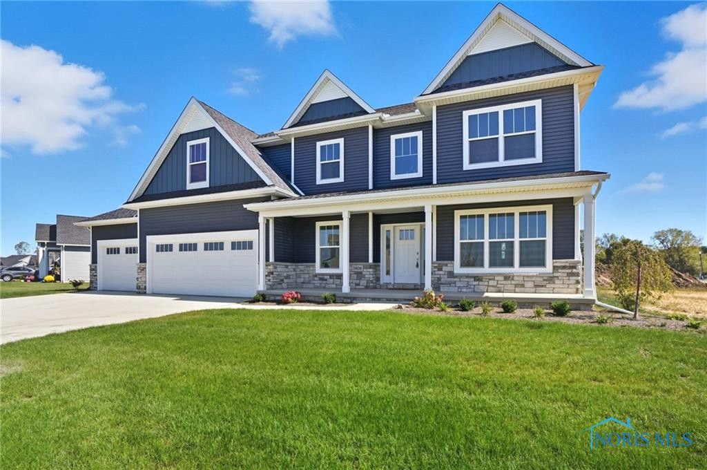 3808 Ten Mile Crk Drive, Sylvania, OH 43560