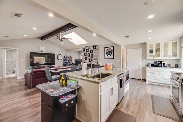 17628 Medina Drive, Dallas, TX 75287