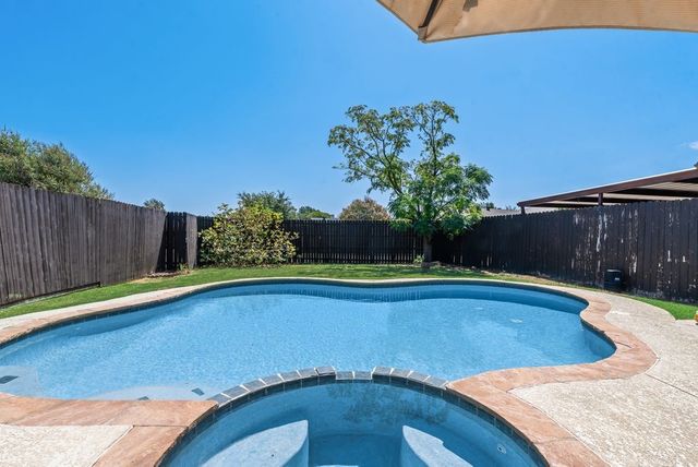 17628 Medina Drive, Dallas, TX 75287