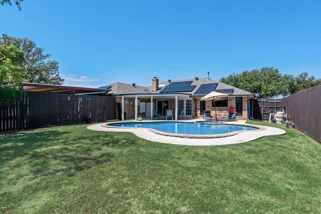 17628 Medina Drive, Dallas, TX 75287