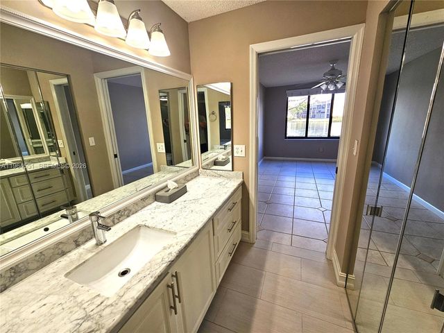 10722 W Clairmont Cir 102, Tamarac, FL 33321