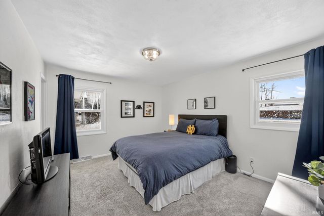 52340 Tallyho Drive, South Bend, IN 46635