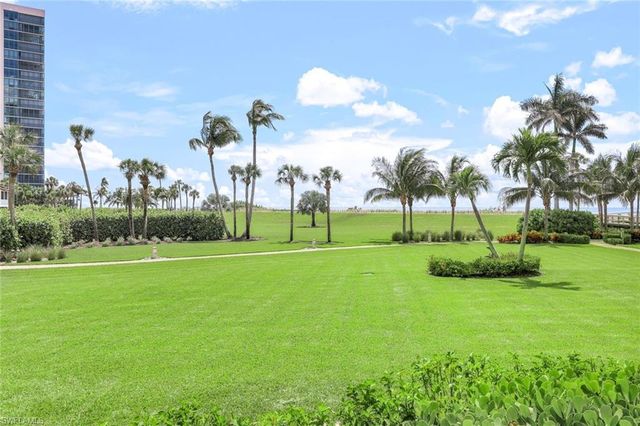 4901 Gulf Shore BLVD N 104, Naples, FL 34103