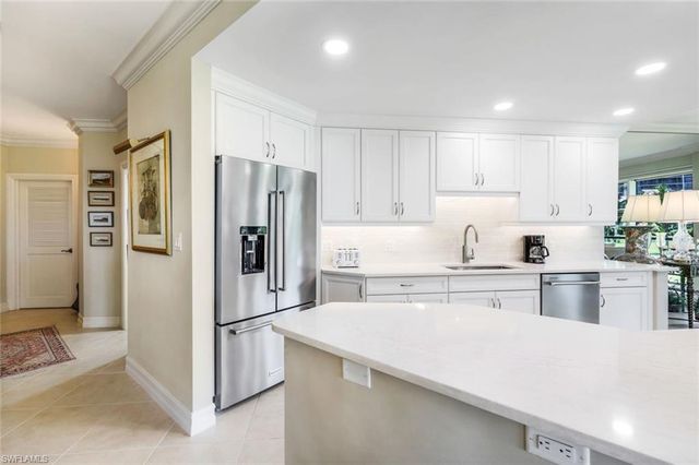4901 Gulf Shore BLVD N 104, Naples, FL 34103