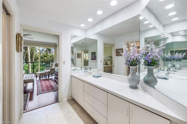 4901 Gulf Shore BLVD N 104, Naples, FL 34103