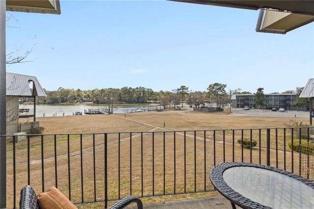 208 Riverbend Drive, Mobile, AL 36605