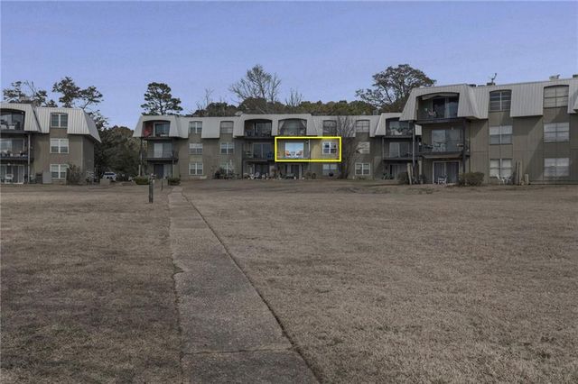 208 Riverbend Drive, Mobile, AL 36605