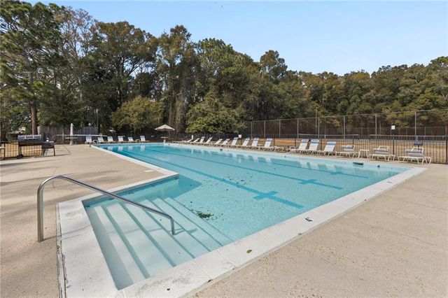 208 Riverbend Drive, Mobile, AL 36605