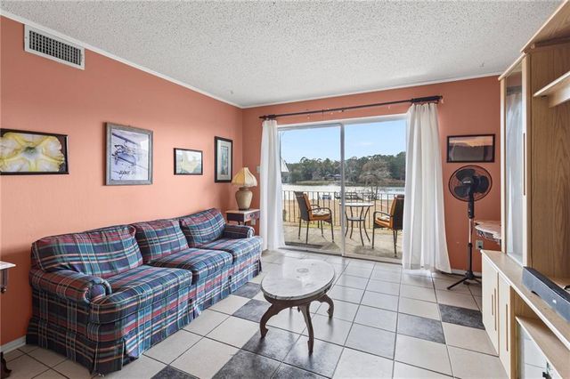 208 Riverbend Drive, Mobile, AL 36605