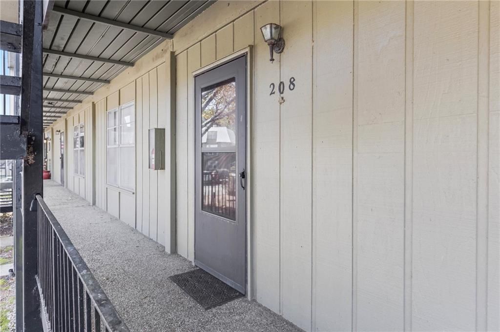 208 Riverbend Drive, Mobile, AL 36605