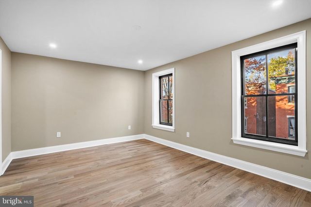 2214 MOUNT VERNON ST, Philadelphia, PA 19130