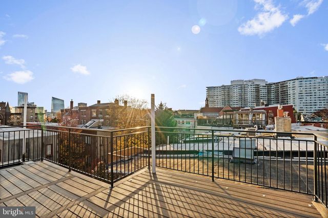 2214 MOUNT VERNON ST, Philadelphia, PA 19130