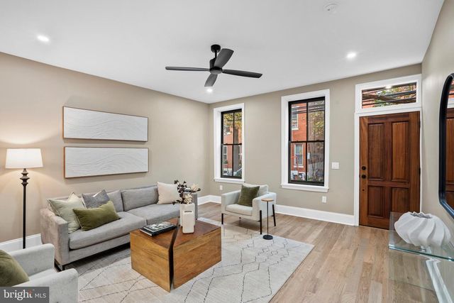 2214 MOUNT VERNON ST, Philadelphia, PA 19130