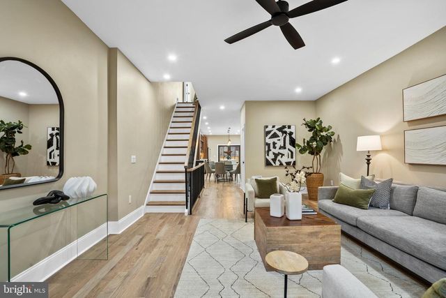 2214 MOUNT VERNON ST, Philadelphia, PA 19130