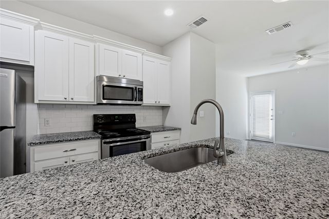 2333 N Hickory Street, Sherman, TX 75092