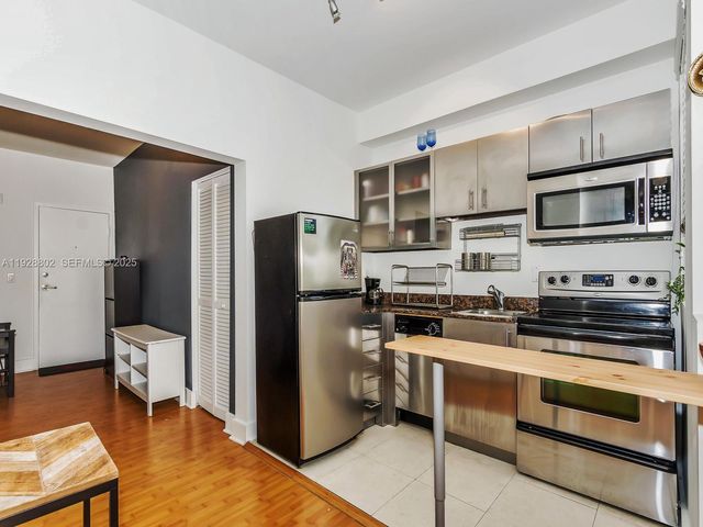 1000 Meridian Ave 15, Miami Beach, FL 33139