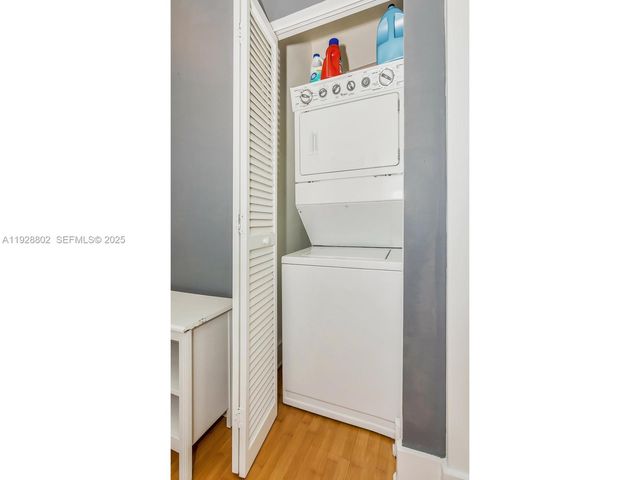 1000 Meridian Ave 15, Miami Beach, FL 33139