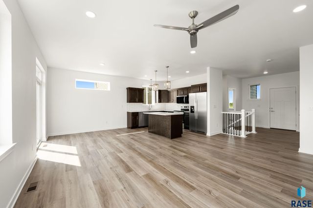 6400 S Dublin Ave Avenue, Sioux Falls, SD 57106