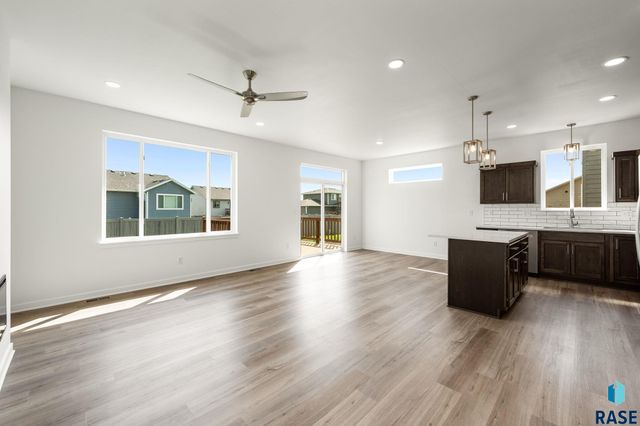 6400 S Dublin Ave Avenue, Sioux Falls, SD 57106