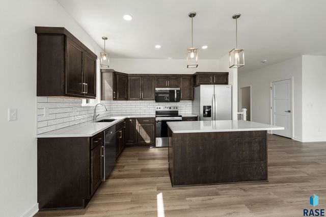 6400 S Dublin Ave Avenue, Sioux Falls, SD 57106