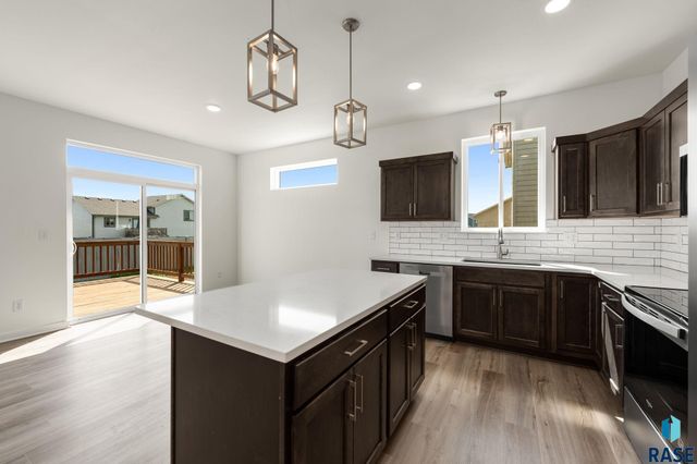6400 S Dublin Ave Avenue, Sioux Falls, SD 57106