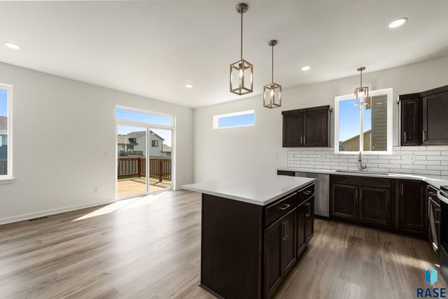 6400 S Dublin Ave Avenue, Sioux Falls, SD 57106