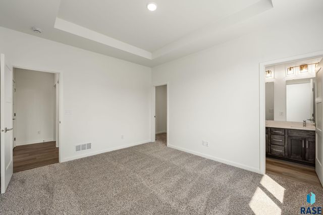 6400 S Dublin Ave Avenue, Sioux Falls, SD 57106