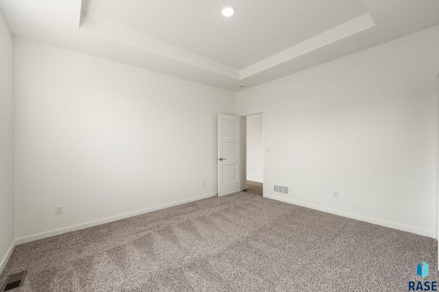 6400 S Dublin Ave Avenue, Sioux Falls, SD 57106