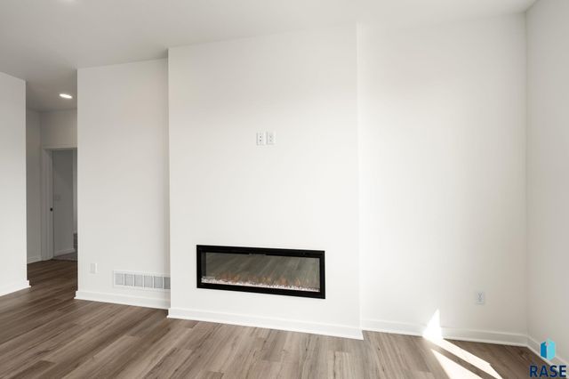 6400 S Dublin Ave Avenue, Sioux Falls, SD 57106