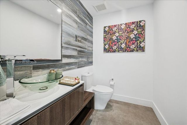 2305 Magnolia Dr, North Miami, FL 33181