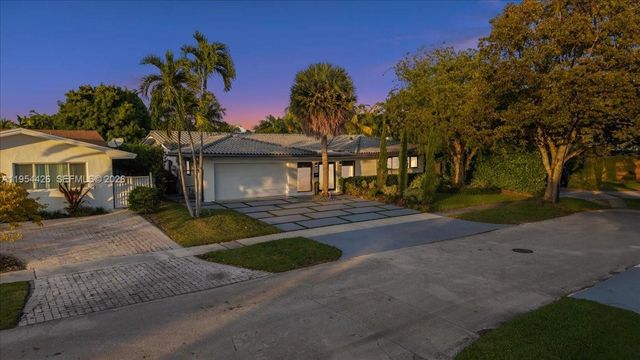 2305 Magnolia Dr, North Miami, FL 33181
